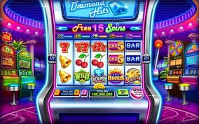 Tampilan meja Lightning Dice dengan tiga dadu di mesin transparan dan pilihan taruhan di spin 777